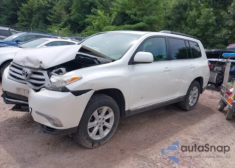 2013 Toyota Highlander Plus/Se из США, поврежденный, VIN 5TDBK3EH7DS243892
